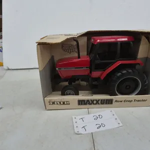 Ertl Case International 5120 Maxxum Row Crop Tractor Die-Cast Metal Model