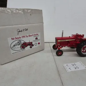 International Farmall 756 Die-Cast Tractor, 9th Ontario 1994 Toy Show and Auction Edition