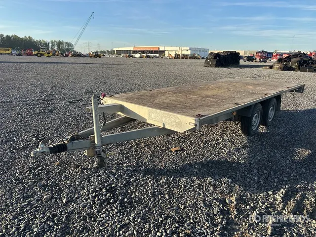 2016 T/A Flatbed Trailer