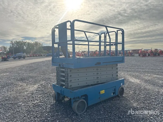 2005 Genie GS3246 Electric Scissor Lift