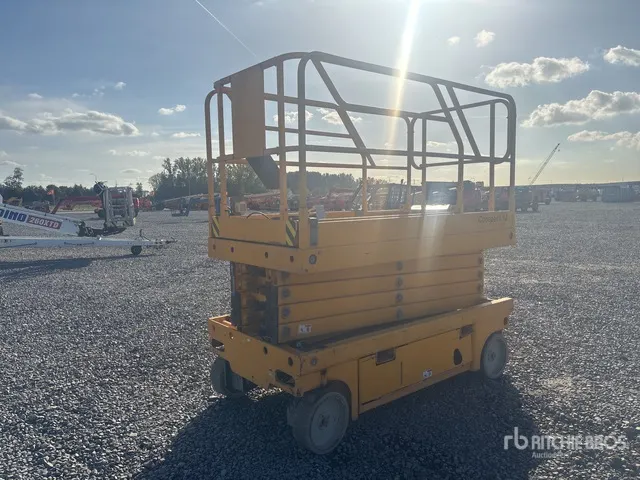 2017 Haulotte COMPACT 12 Electric Scissor Lift