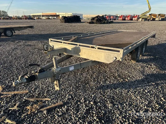 2016 T/A Flatbed Trailer