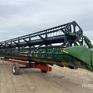 2010 John Deere 635F 35 ft Flex Combine Header