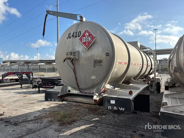 2013 Heil 8400 gal T/A Tanker Trailer