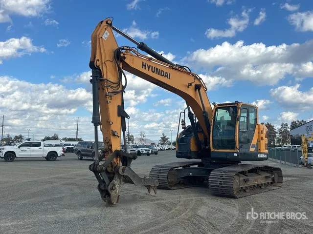 2017 Hyundai HX235 LCR Tracked Excavator