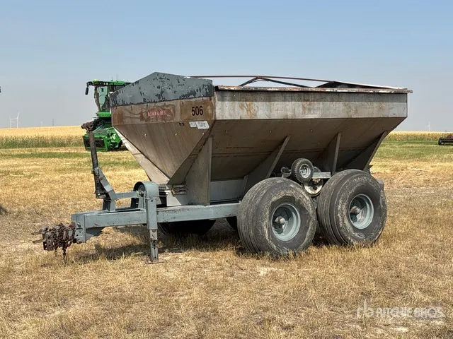 Lakeside 506 T/A Fertilizer Spreader