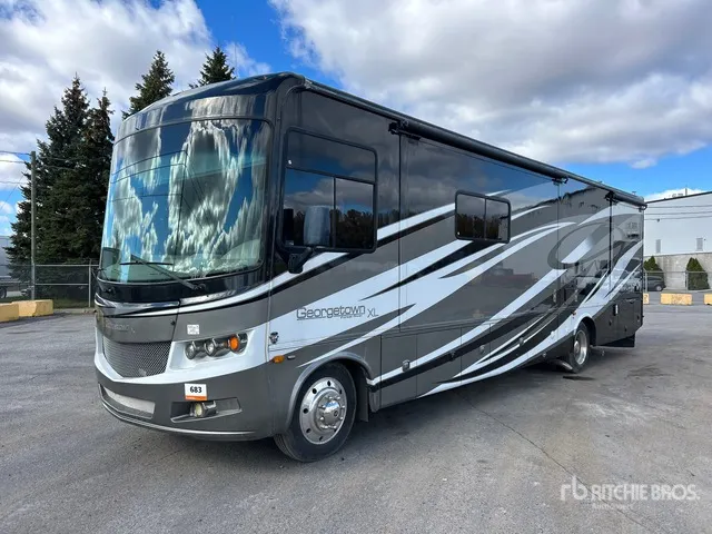 2013 Forest River Georgetown XL Motor Home