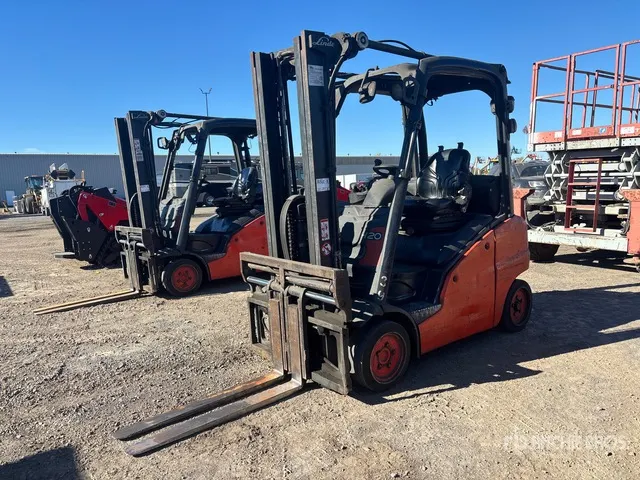 2011 Linde H20CT/600 2325 lb Cushion Tire Forklift