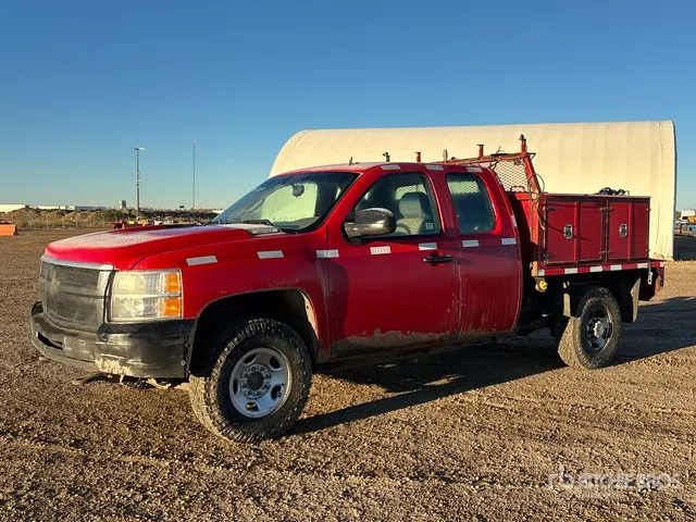2008 Chevrolet 2500HD 4x4 Extended Cab Utility Truck