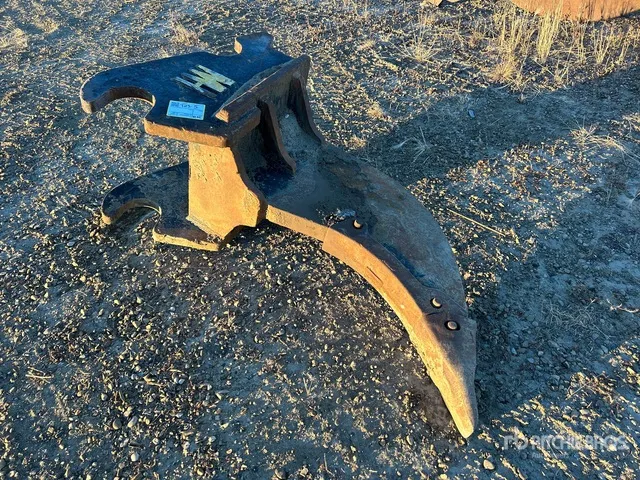 Headwater 34 in Q/C Excavator Ripper