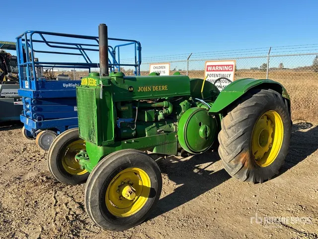 1948 John Deere A0 2WD Wide Front Antique Tractor