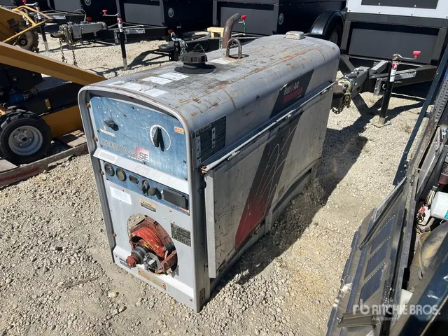 2013 Lincoln K3265-1 350 A Multi-Process Engine Driven Welder
