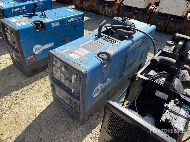 2019 Miller Trailblazer 302 Air Pak 300 A Skid-Mounted Multi-Process 3-in-1 Engine Driven Welder