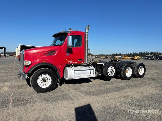 2019 Peterbilt 567 8x4 Heavy Haul Tri/A Day Cab Truck Tractor