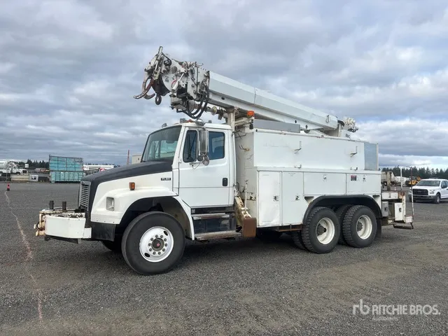 Altec D2050T on 2000 Altec D2050TC 6x4 Digger Derrick Truck