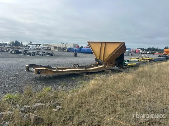 Felco 16 in x 18 ft Bedding Conveyor