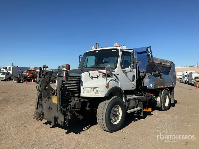 2007 Freightliner M2106 4x2 Snow Plow Truck