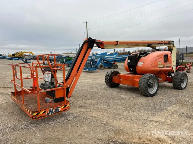 2015 JLG 600AJ 4WD Dual Fuel Articulating Boom Lift