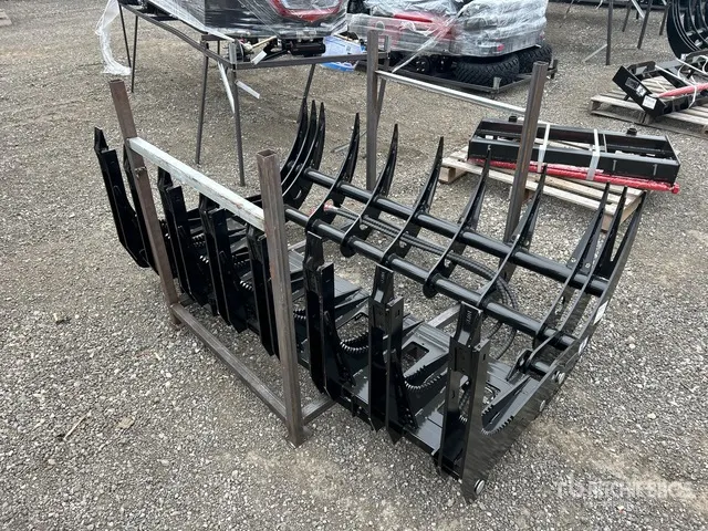 2026 GIYI GY-CLG72 70.5 in Skid Steer Root Rake