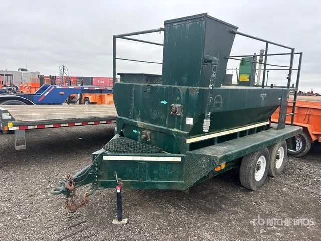 1988 Bowie HYSDR11000TR 11000 gal Hydroseeder