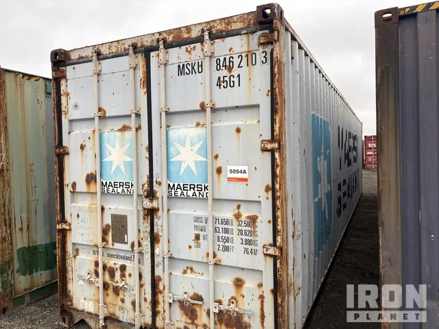 2003 40 ft High Cube Storage Container