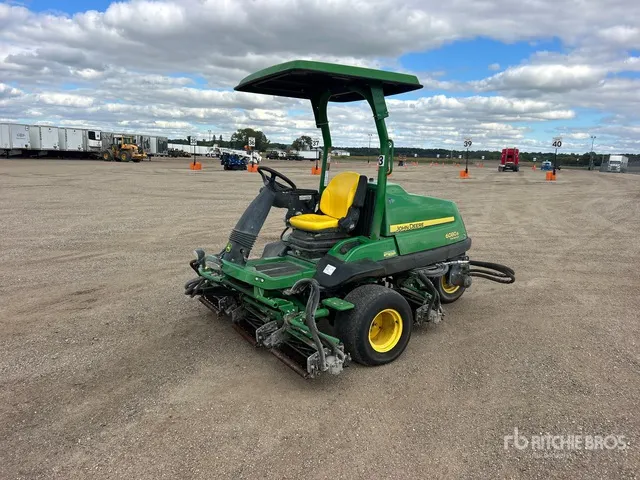 John Deere 6080A Fairway Mower