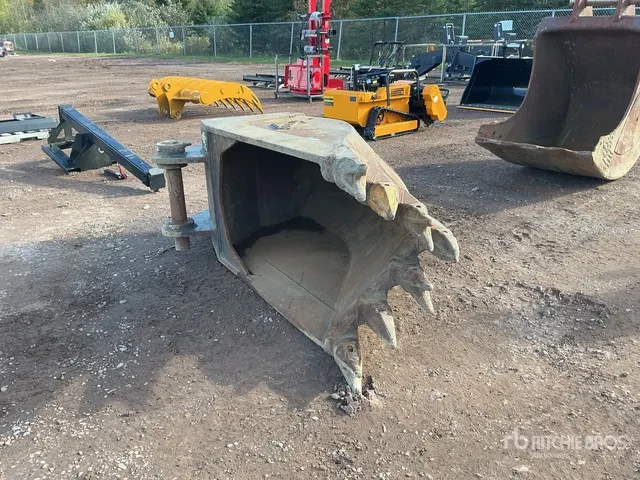 34 in V-Ditching Excavator Bucket