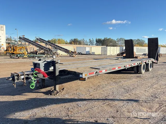 1996 Homemade 28 ft T/A Equipment Trailer