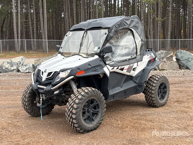 2023 CF Moto ZFORCE 800 4x4 Side By Side