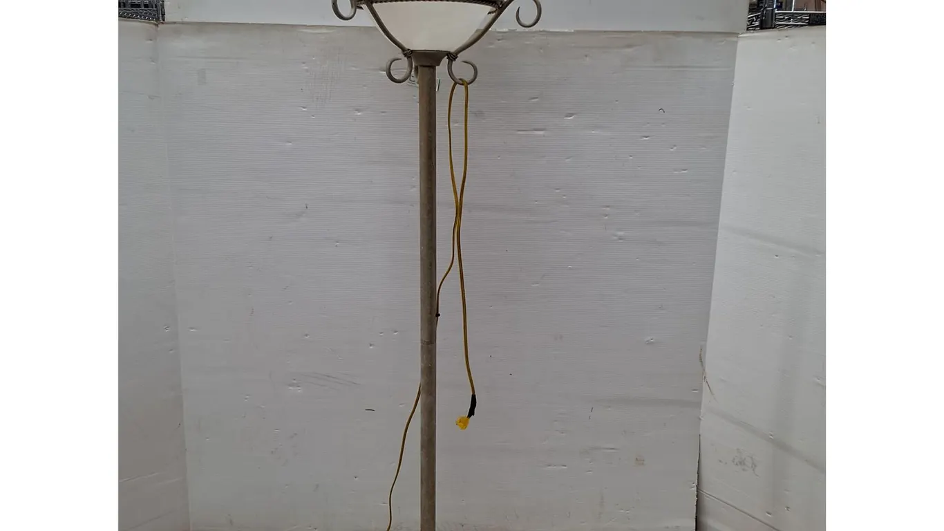 Standing Lamp (51" Tall) - Tested, Pickup Only