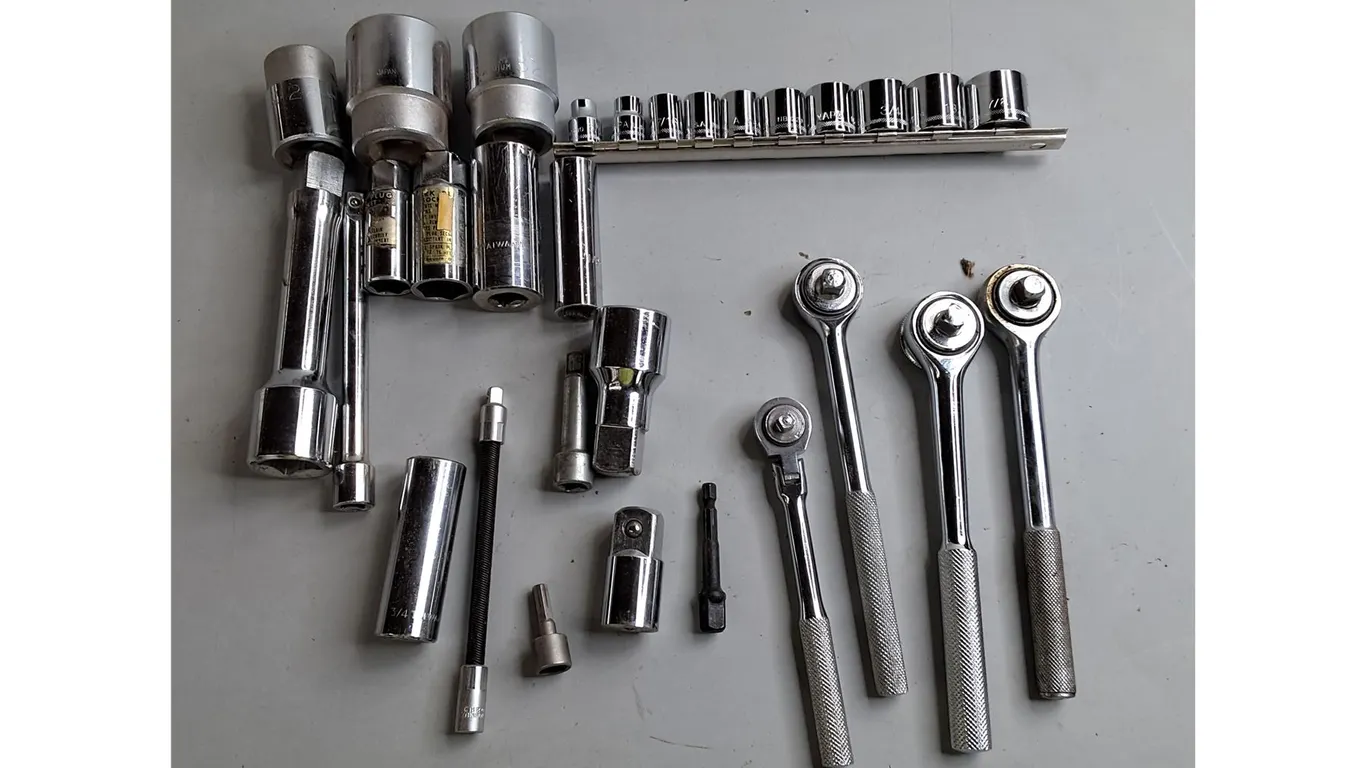 Ratchets, Sockets & Extension Bars