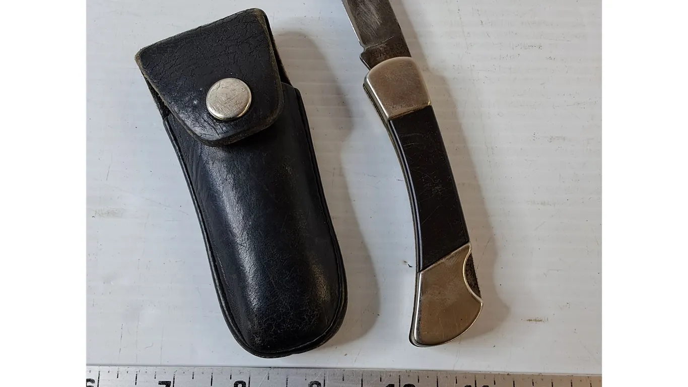 Sabre Folding Pocket Knife with Storage Pouch