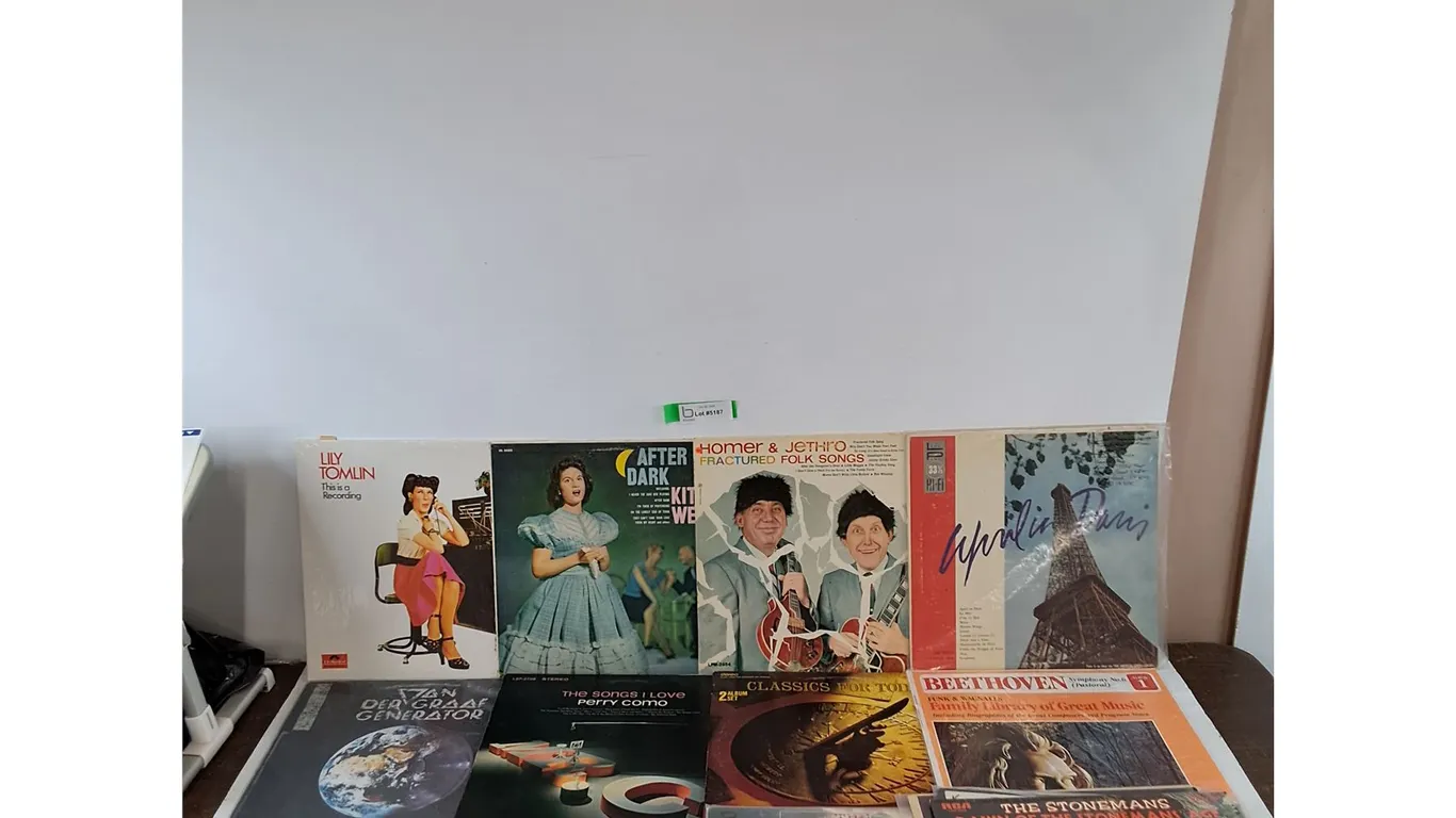 (12+) Vinyl Records , Beethoven, Zamfir, Lily Tomlin, Perry Como