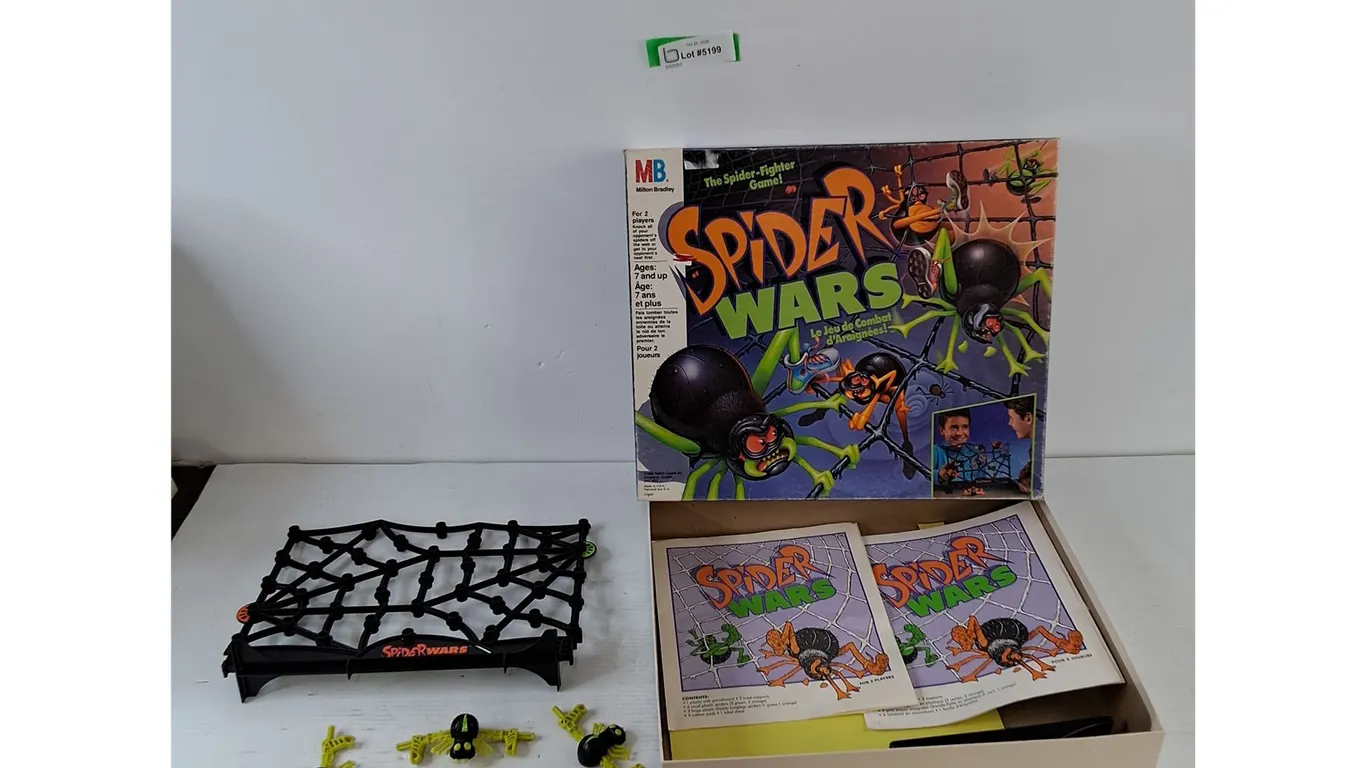 Milton Bradley Spider Wars Board Game Incomplete As-Is, Instructions, Box