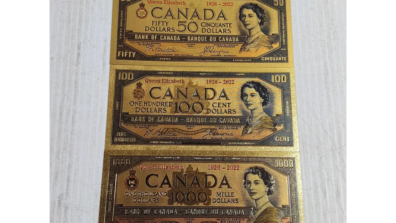 Decorative Gold Foil Novelty Banknotes Featuring Queen Elizabeth II" Devil Face"-cannot authenticate