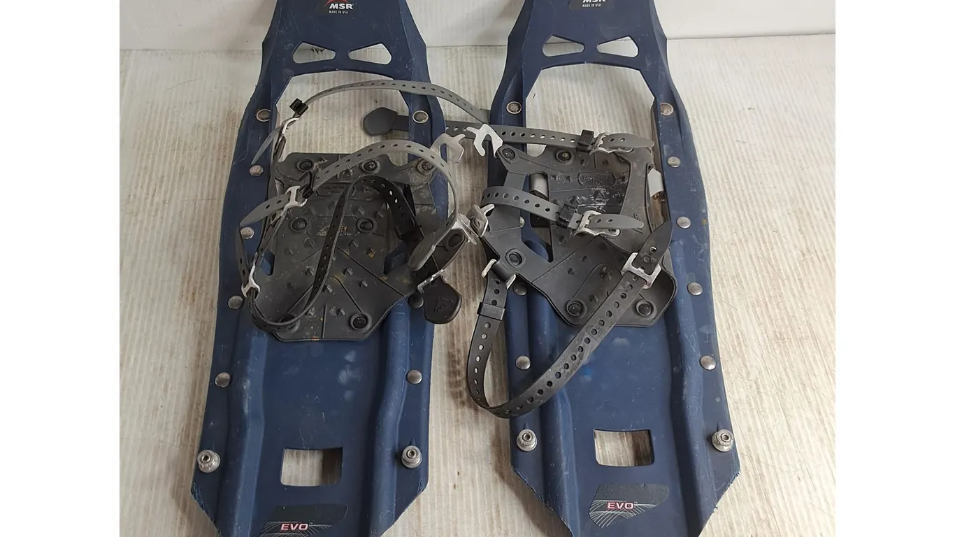 Pair of MSR "EVO" Snow Shoes - Adjustable Size