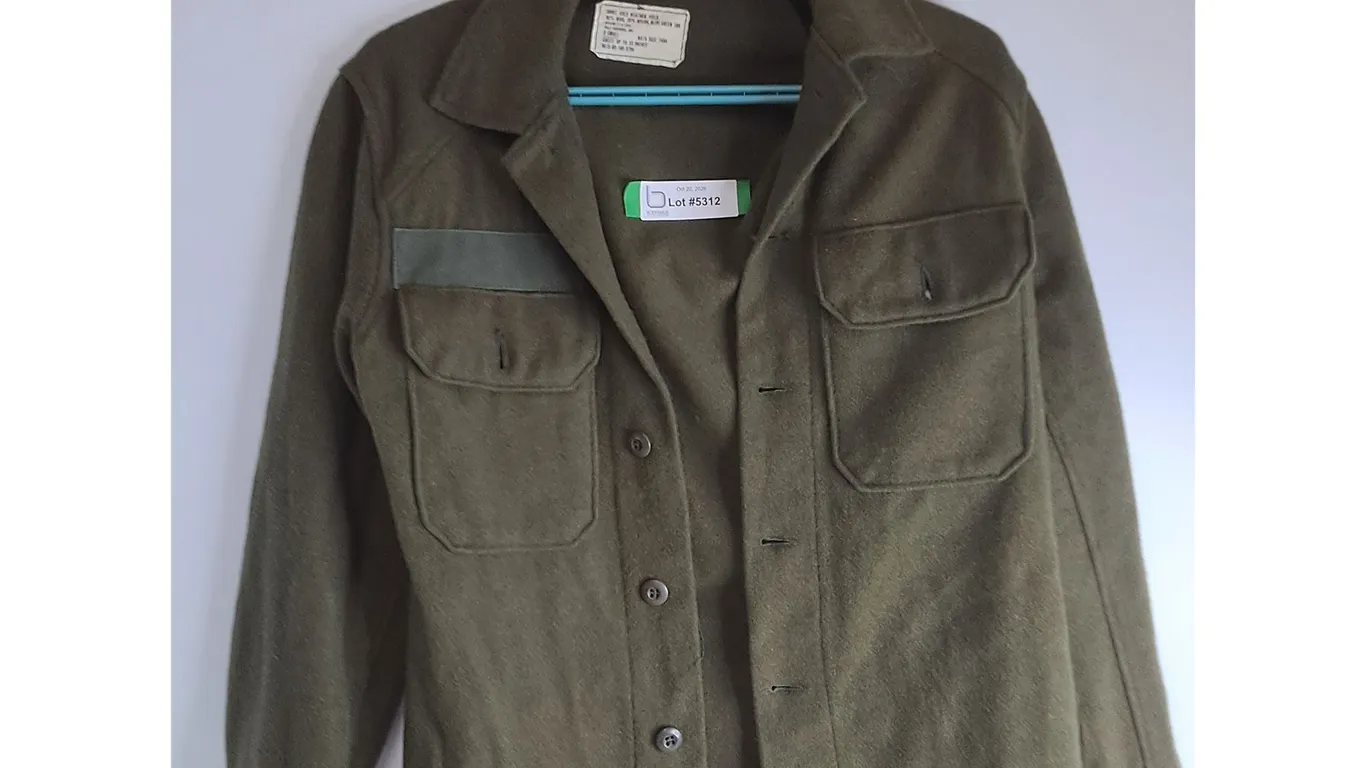Military Field Shirt - Size Men's Extra Small