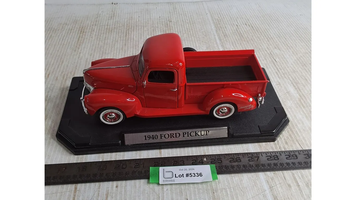 1:18 Scale Diecast 1940 Ford Pickup on Platform - 13" Length
