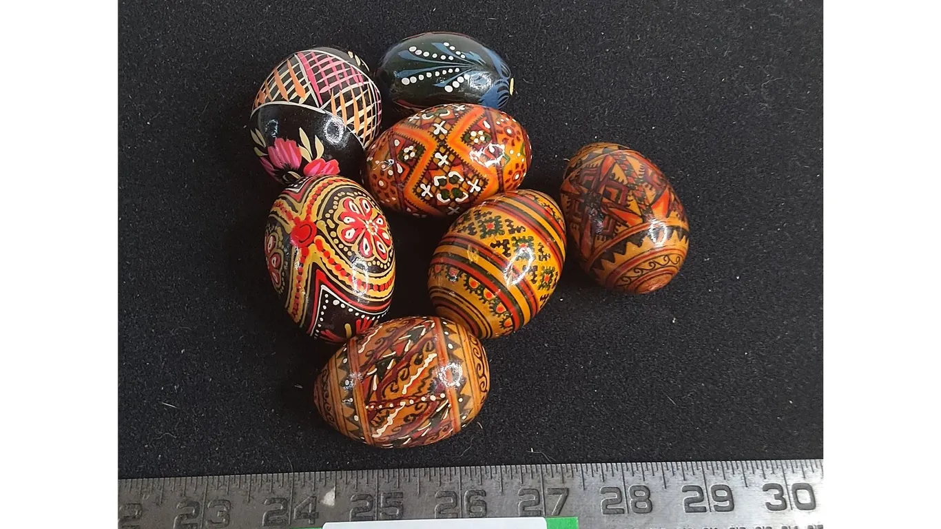 (7) Wooden Easter Eggs