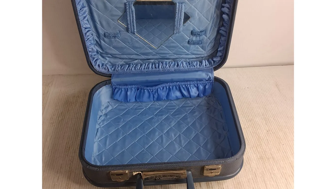 Vintage Holiday Suitcase - 16x12x6", Pickup Preferred