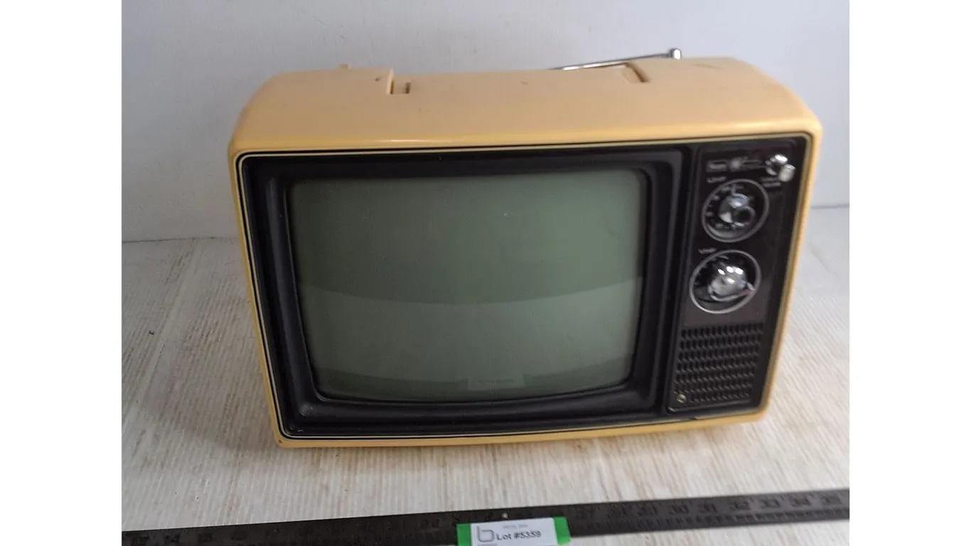 Sears 12" TV - Powers On, Pickup Only