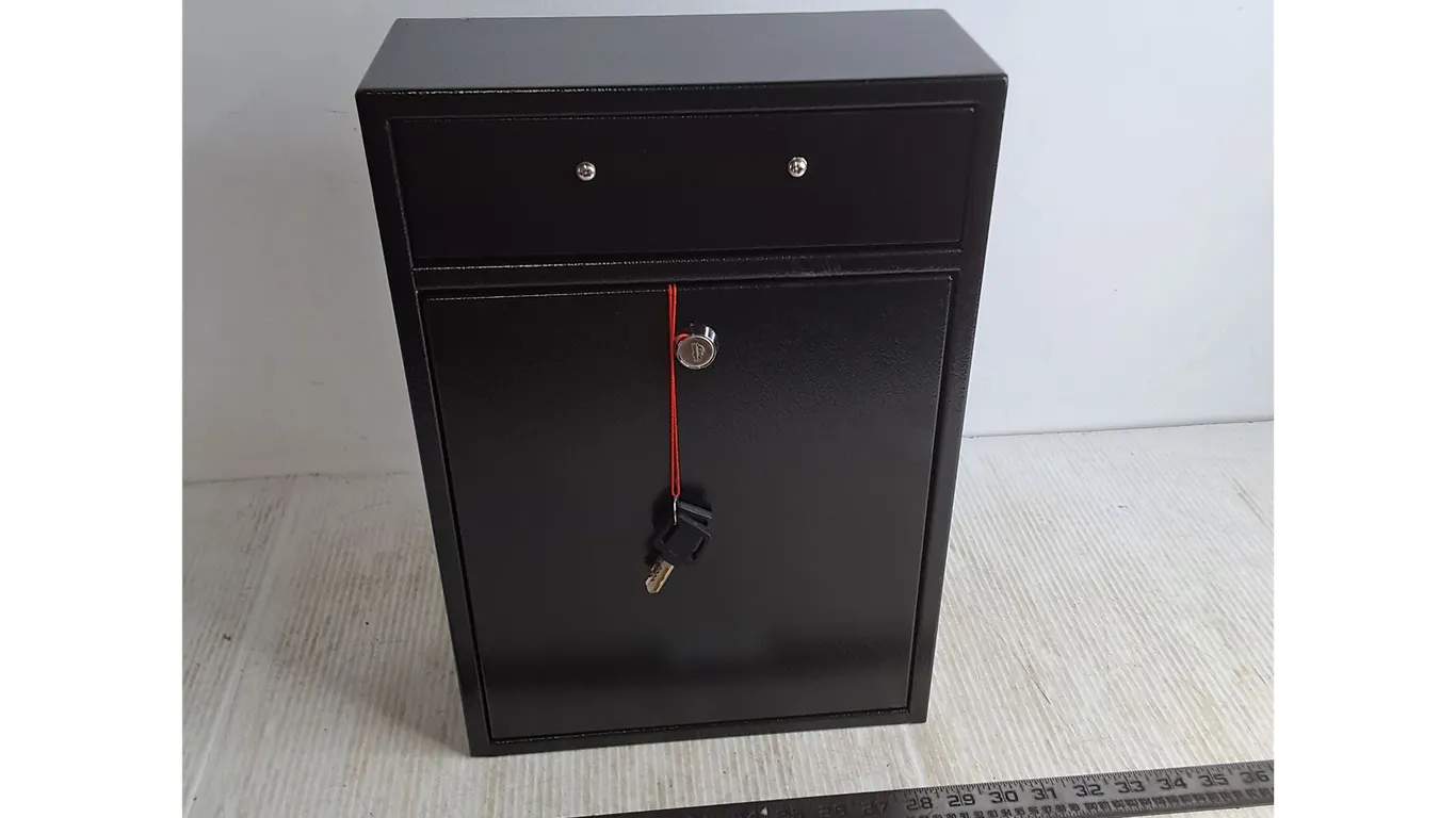 Locking Security Mail Drop Box - 11x5x16" - Appears Unused