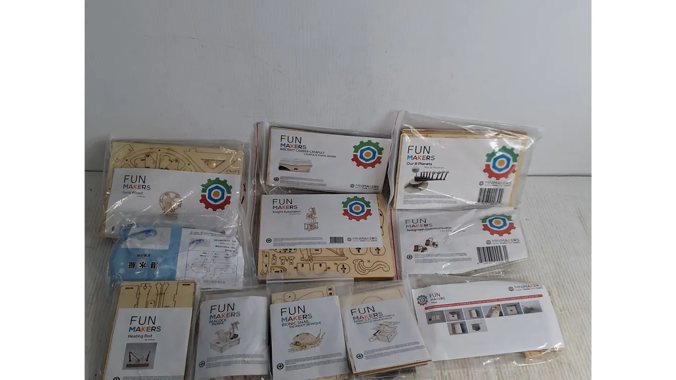 New MiniMakers STEM Building Toys (11 Packs)