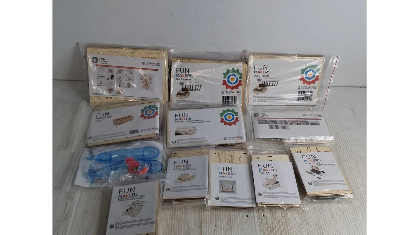 New MiniMakers STEM Building Toys (12 Packs)