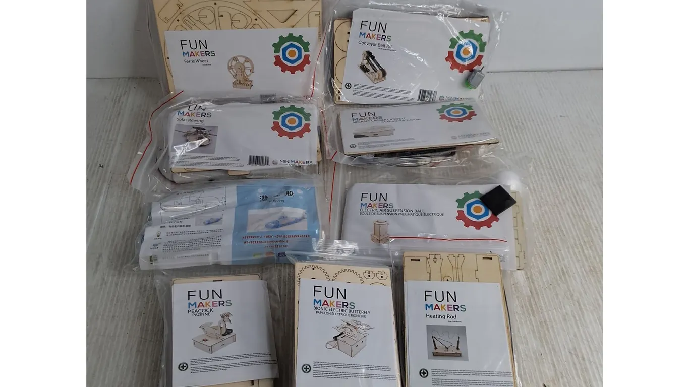 New MiniMakers STEM Building Toys (9 Packs)
