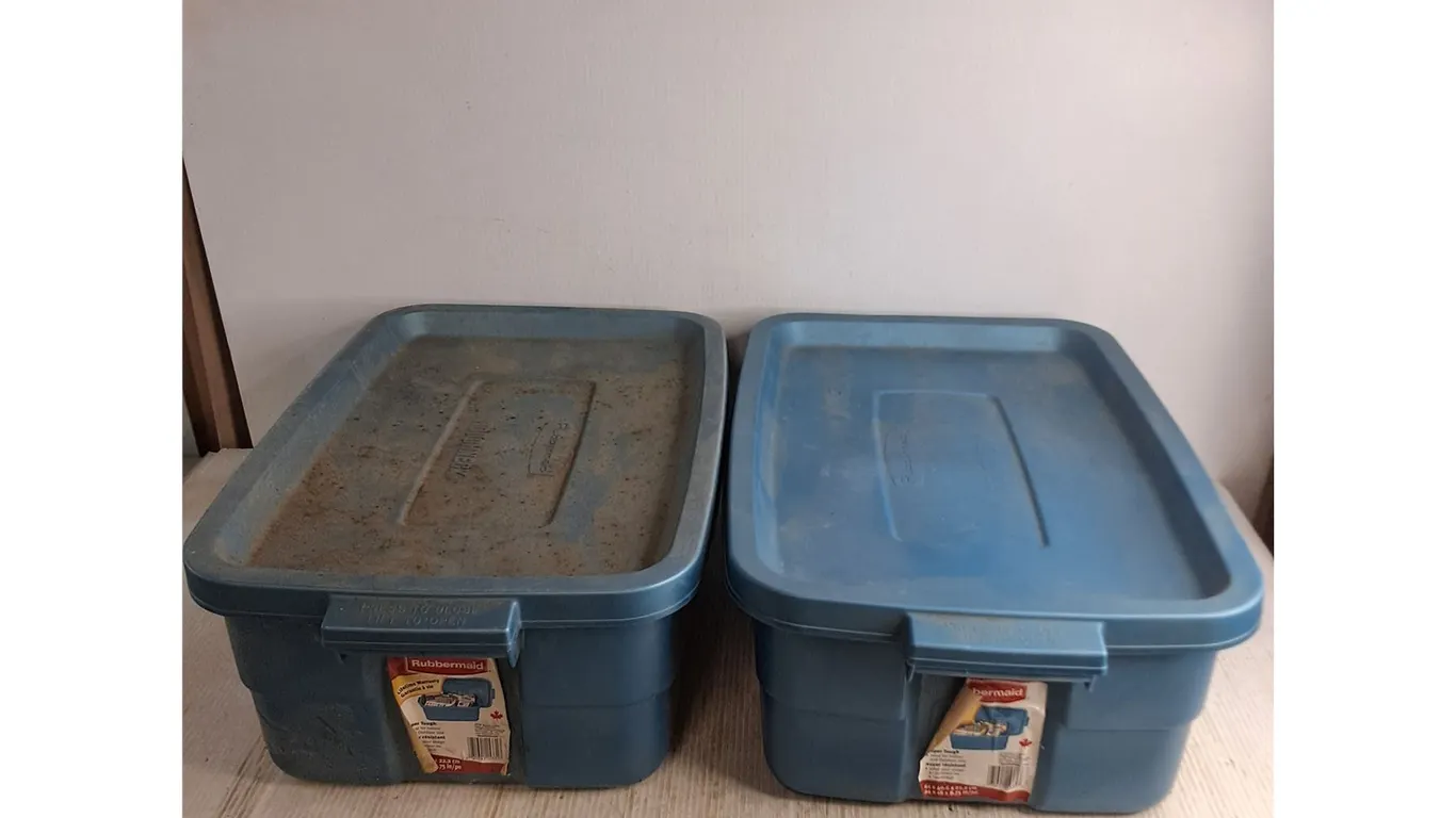 (2) Shallow Rubbermaid Storage Bins - Cannot Ship