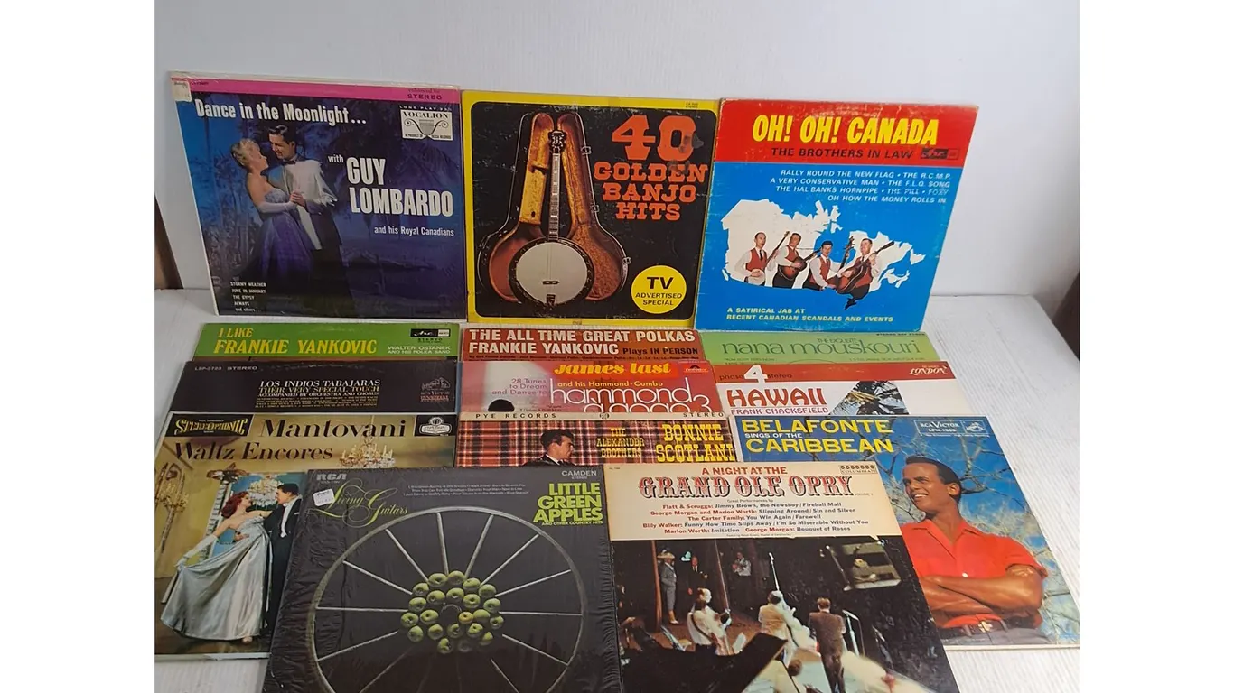 (14) Records - Frankie Yankovic, Living Guitars, Harry Belafonte