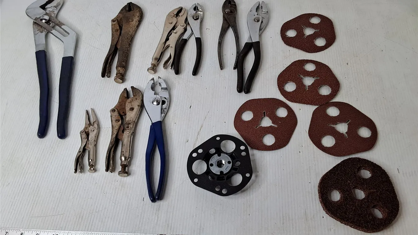 Pliers & Sanding Pads/Disc