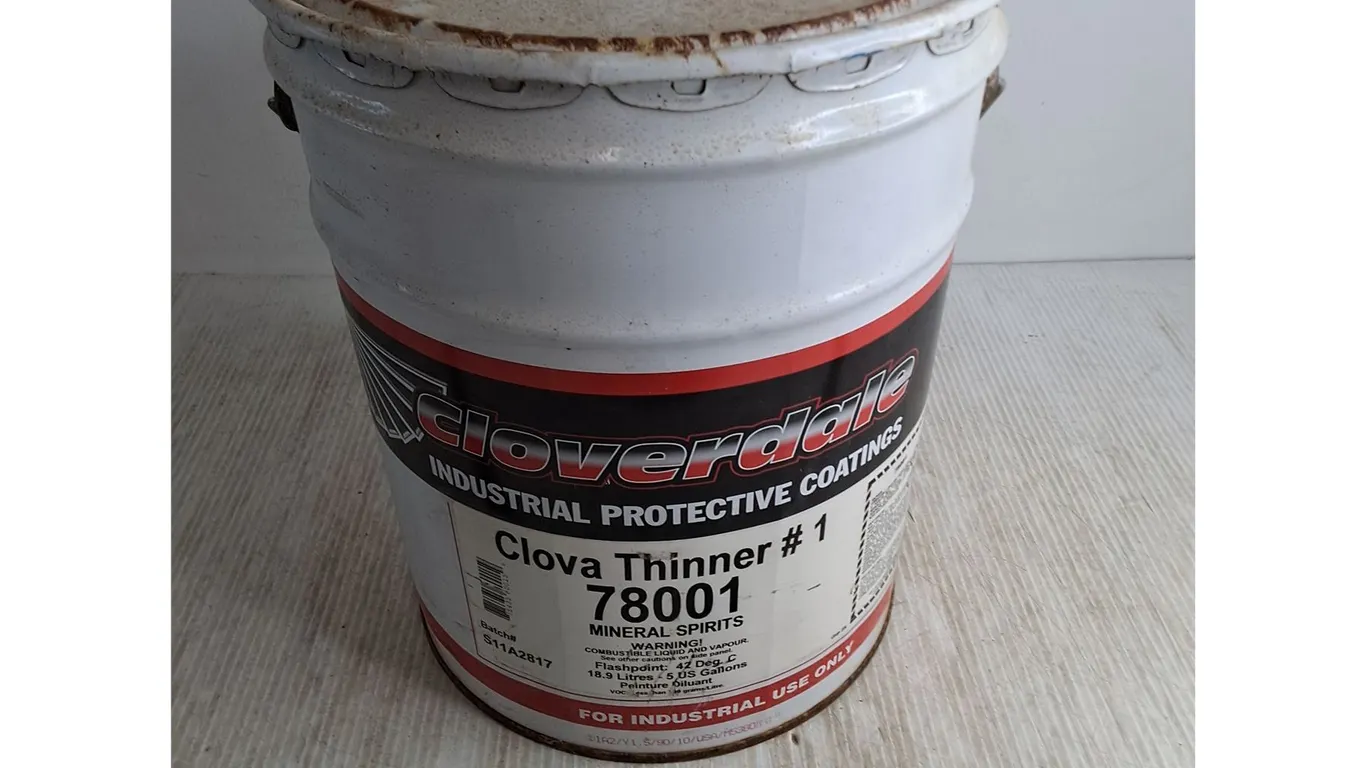 * Sealed Cloverdale 78001 Clova Thinner 18.9 L Pail - Cannot Ship