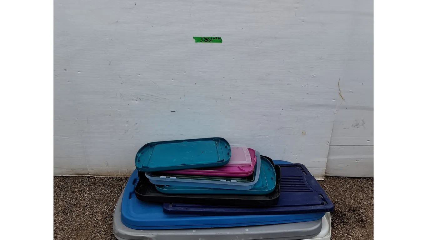 **(15) Plastic Lids, Pickup Only